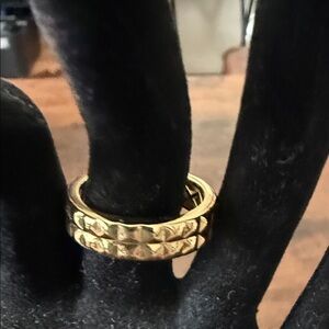 Elegant 18k Yellow Gold Plated Bronze Women's Ring